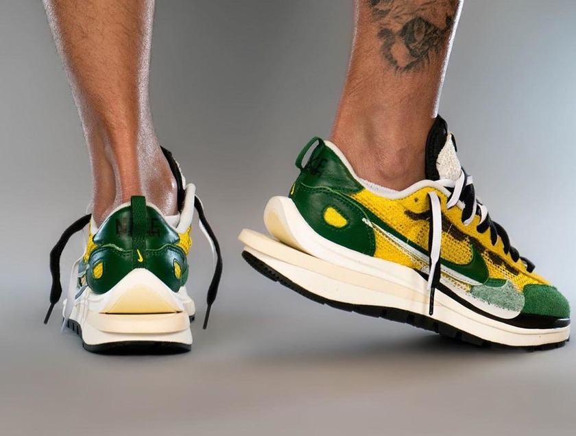 sacai Nike VaporWaffle Tour Yellow Stadium Green CV1363-700 Release Date On-Feet