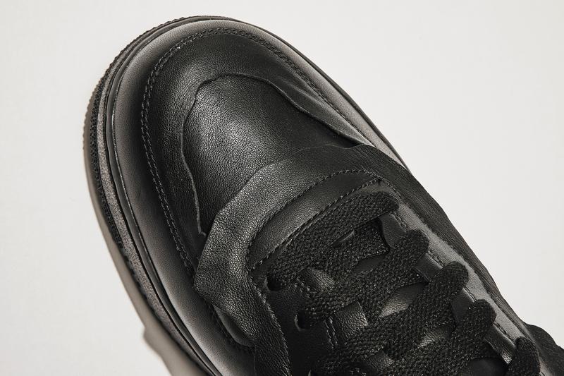 COMME des GARÃONS x Nike å¨æ°è¯ä¹ Air Force 1 Mid ç³»åæ­£å¼ç¼ä½