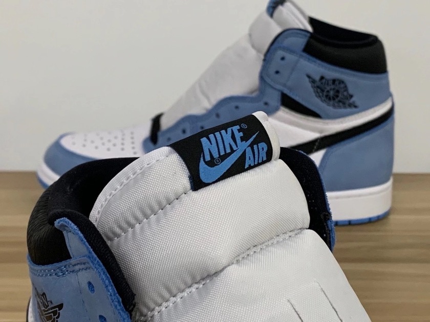 Air Jordan 1 High University Blue 555088-134åå:registered:æ¥æå:registered:ä»·