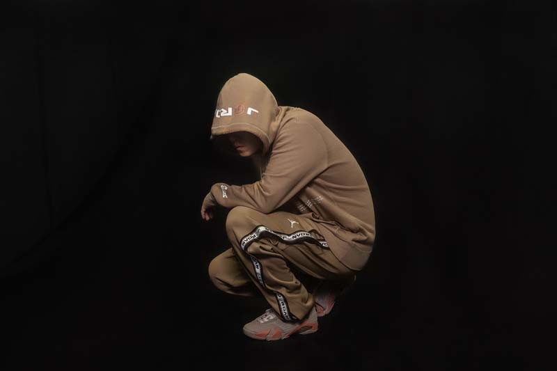 12-210124110P1-60.jpg
