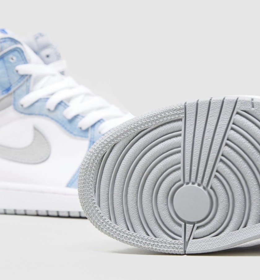 Air Jordan 1 High OG Hyper Royal 555088-402 Release Date