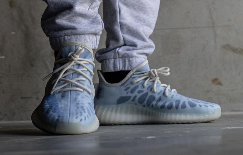 adidas Yeezy Boost 350 V2 Mono Ice GW2869 On-Feet