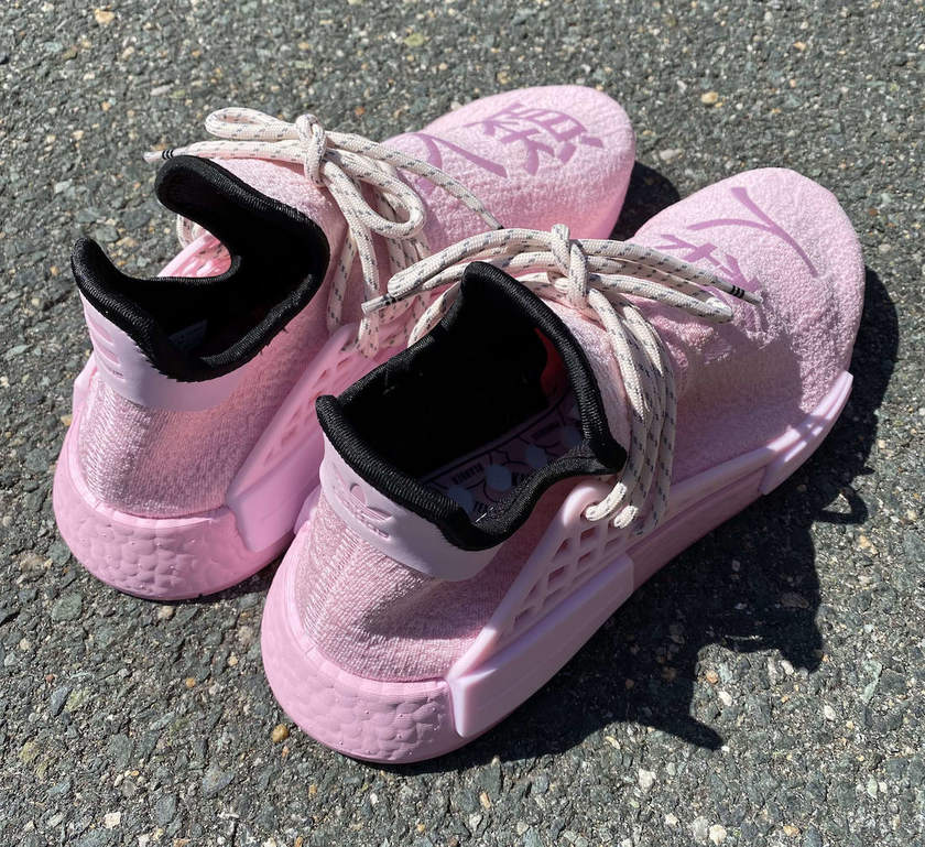 猛男,心动,樱,花粉,菲董,NMD,终于,来,了,这,  猛男心动!樱花粉菲董 Hu NMD 终于来了!这才是春季绝佳配色!