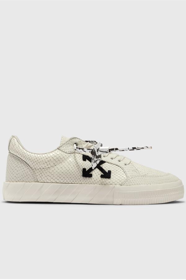 Off-Whiteâ¢Â 2021 æ¥å¤ç³»åä¸æ¶æå ±