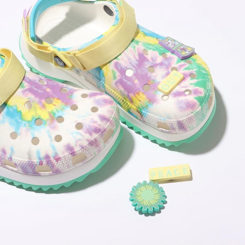 Crocs,Classic Hiker,Peace Out  罕见扎染配色!夏天还得穿这样的鞋!凉快又舒服!