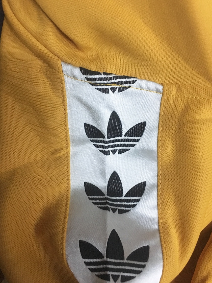 Adidas三叶草 串标卫衣 BS4669